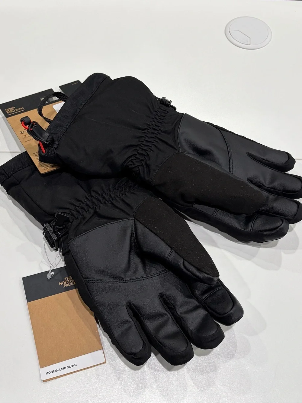 The North Face Women’s Large Montana Ski Gloves Snow Black NWT Touchscreen Lined